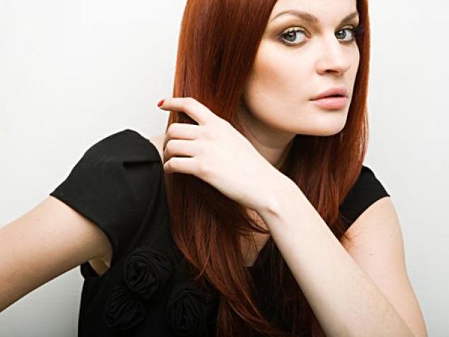 Party hair may come at a price u00e2u20acu201d experts warn of burn injuries from straightening irons. u00e2u20acu201d AFP pic