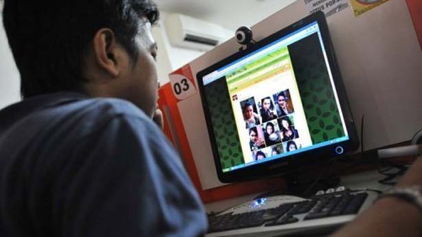 Unlike other revenge porn websites where photos are anonymous, ugotposted.com required the poster to include the subject's full name, location, age and Facebook profile link. u00e2u20acu201d AFP pic