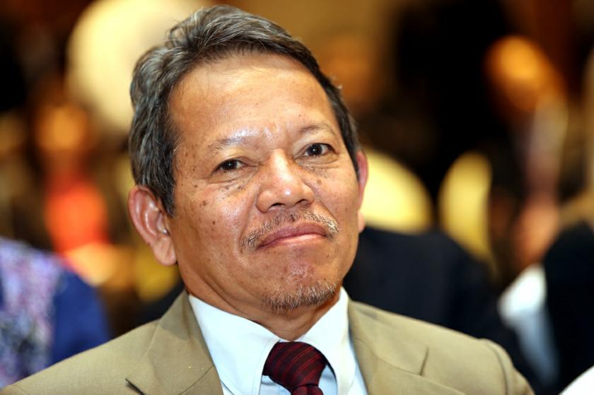 Zakariah said any degradation in consumer spending from Bank Negara’s measures would be offset by growing affluence of Malaysians.