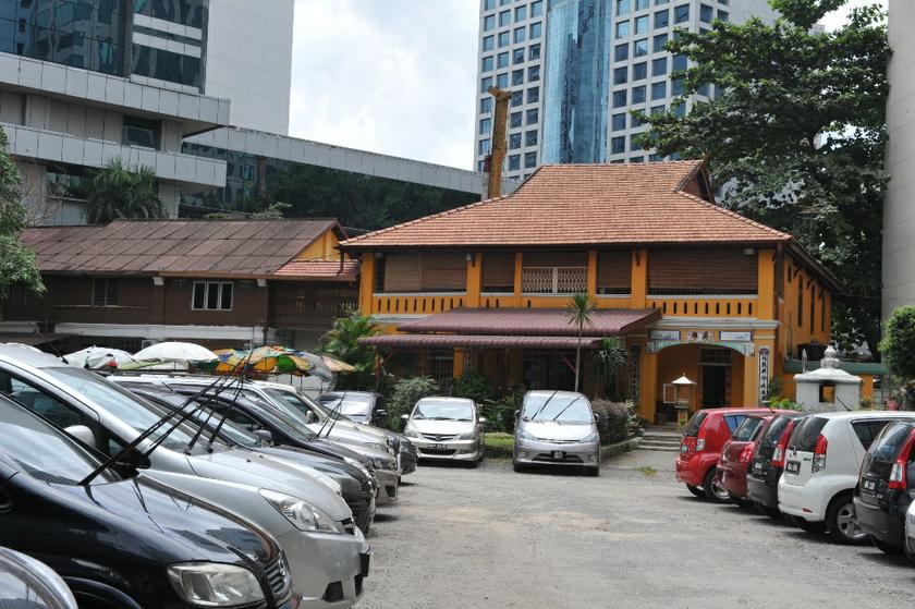The carpark at the Kuan Yin temple located in Jalan Ceylon where the murder of Hussain Najadi took place. u00e2u20acu201d Picture by Saw Siow Feng