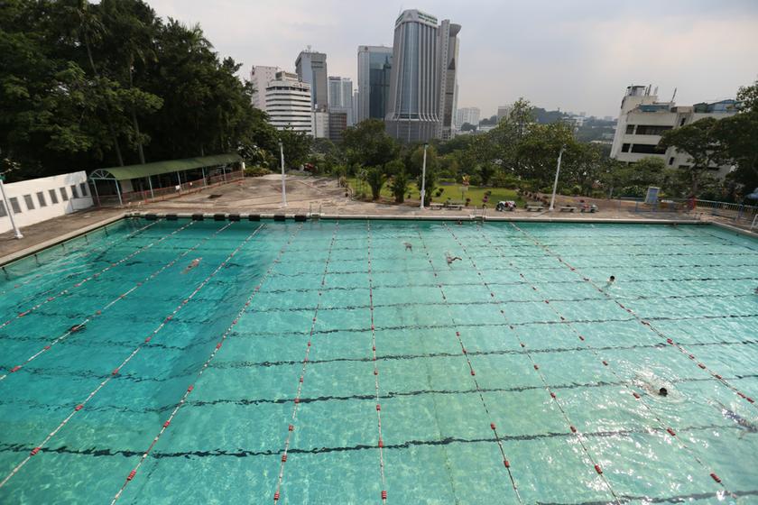 Kuala Lumpur's first Olympic-sized swimming pool was built on Chin Woo's land in 1954 and still remains popular with the public. 