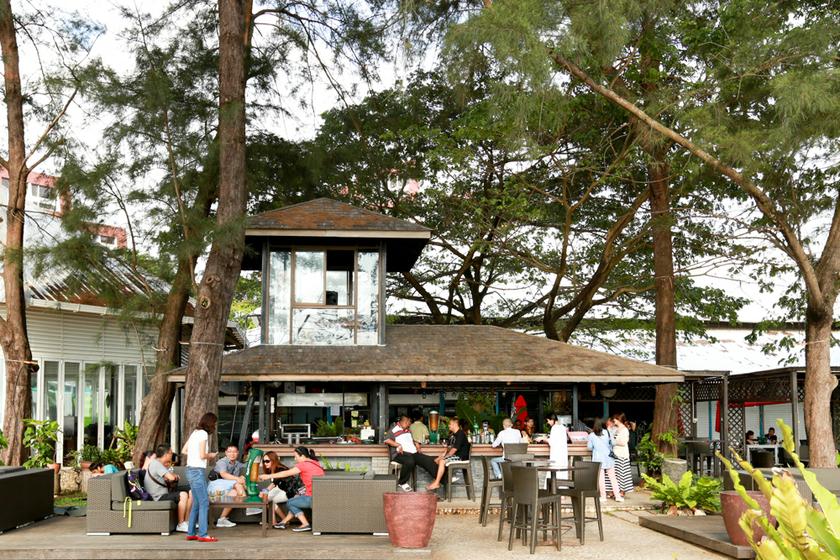 Tanjung Aru Beach. u00e2u20acu201d Picture by Saw Siow Feng