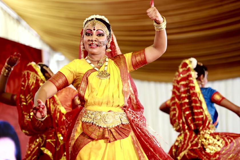 Traditional Indian dancers performing at the MIC open house at Batu Caves, Kuala Lumpur, November 2, 2013. u00e2u20acu201d Picture by Saw Siow Feng  