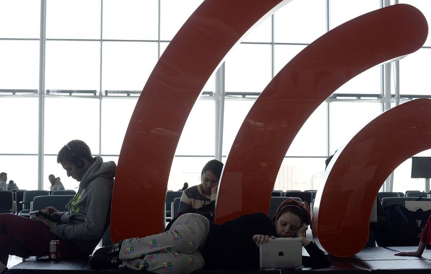 Travellers pass the time at Pearson International Airport Terminal One in Toronto, January 7, 2014. u00e2u20acu201d Reuters pic