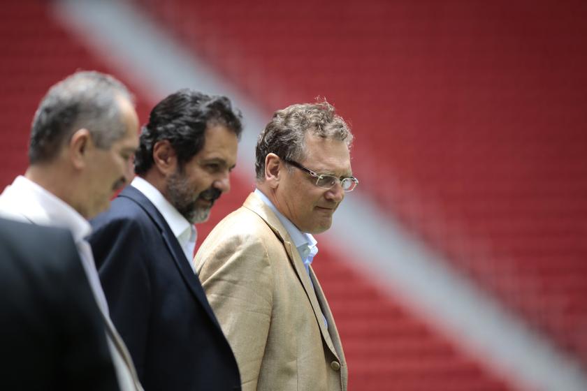 FIFAu00e2u20acu2122s Secretary General Jerome Valcke (right) stands with Governor of Brasilia Agnelo Queiroz and Brazilu00e2u20acu2122s Sports Minister Aldo Rebelo (left) during a visit to the Mane Garrincha National Stadium in Brasilia, February 17, 2014. u00e2u20acu201d Reuters pic