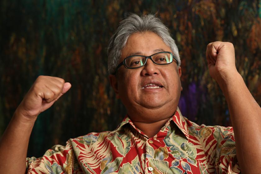 Zaid speaks at an interview at his home in Petaling Jaya on February 17, 2014. u00e2u20acu201d Picture by Saw Siow Feng