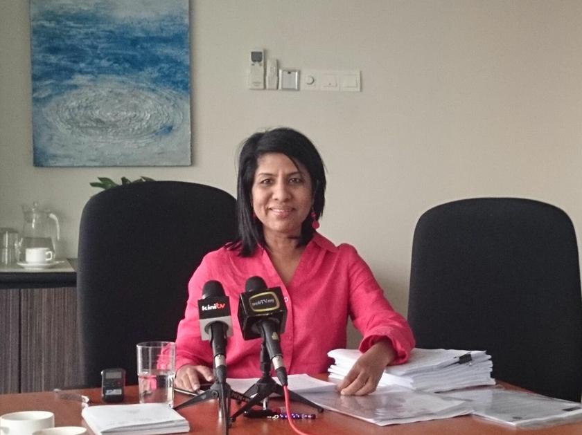 Cynthia Gabriel, director of The Centre to Combat Corruption and Cronyism (C4), holds a press conference. u00e2u20acu201d Picture by Zurairi AR