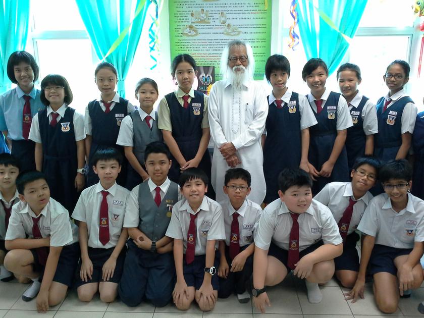 Pak Samad masuk SJKC | Malay Mail