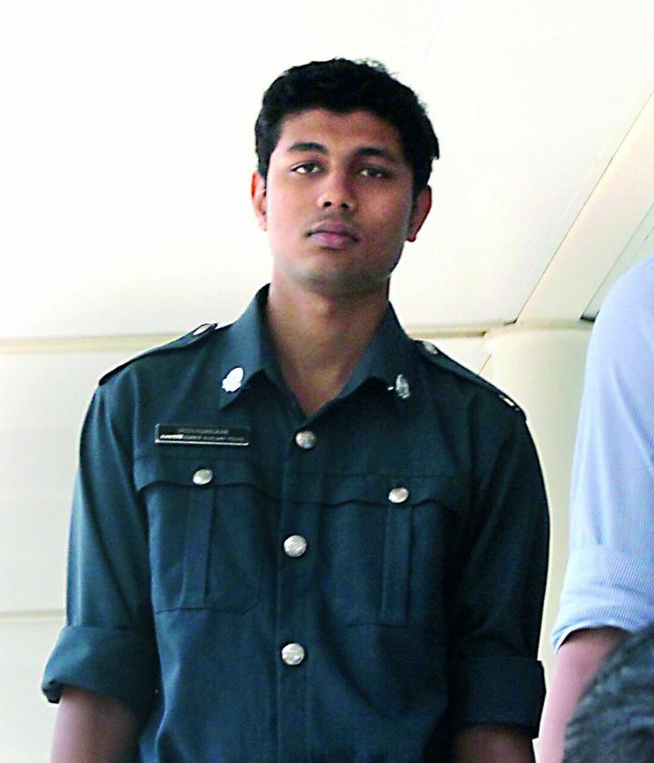 Auxiliary police officer Srisivasangkar Subramaniam was testifying on the fifth day of a public hearing by the COI convened to look into the riot on December 8 along Race Course Road. — Today pic 