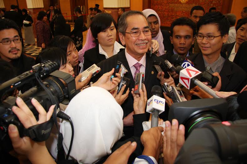 File picture of  Datuk Wan Junaidi Tuanku Jaafar in Parliament. u00e2u20acu201d Picture by Choo Choy May