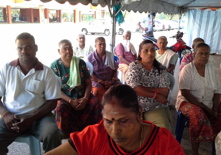 Sebahagian penduduk yang tinggal di khemah sejak 11 Jun 2013.