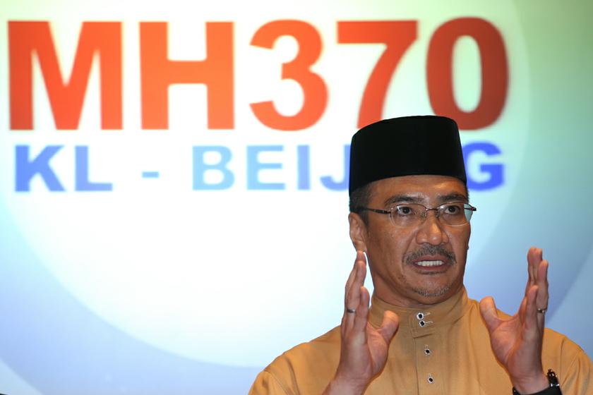 Defence and Acting Transport Minister Datuk Seri Hishammuddin Hussein holds a press conference at the Sama Sama Hotel in KLIA, on March 14, 2014. u00e2u20acu201d Picture by Saw Siow Feng