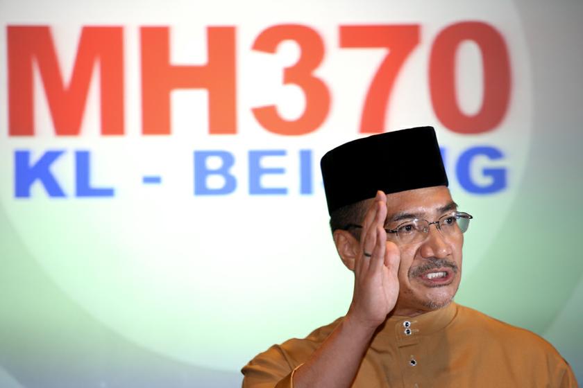 Defence and Acting Transport Minister Datuk Seri Hishammuddin Hussein holds a press conference at the Sama Sama Hotel in KLIA, on March 14, 2014. u00e2u20acu201d Picture by Saw Siow Feng