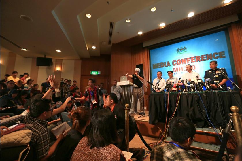 Ahmad Jauhari Yahya, Datuk Azharuddin Abdul Rahman, Datuk Seri Hishammuddin Tun Hussein and Khalid Abu Bakar at the MH370 press conference at Sama Sama Hotel, on March 16, 2014. u00e2u20acu201d Picture by Saw Siow Feng