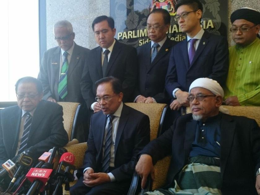 Senior leaders from opposition parties PKR, DAP and PAS criticised Putrajayau00e2u20acu2122s decision to announce last night that Malaysia Airlines flight MH370 ended in the Indian Ocean without physical evidence to back the conclusion. u00e2u20acu2022 Picture by Zurairi AR