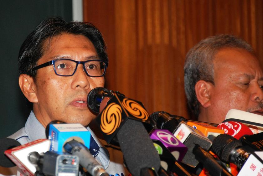 Department of Civil Aviation Director-General Datuk Azharuddin Abdul Rahman speaks at a news conference at a hotel near the Kuala Lumpur International Airport in Sepang March 9, 2014. u00e2u20acu201d Picture by Mohd Yusof Mat Isa