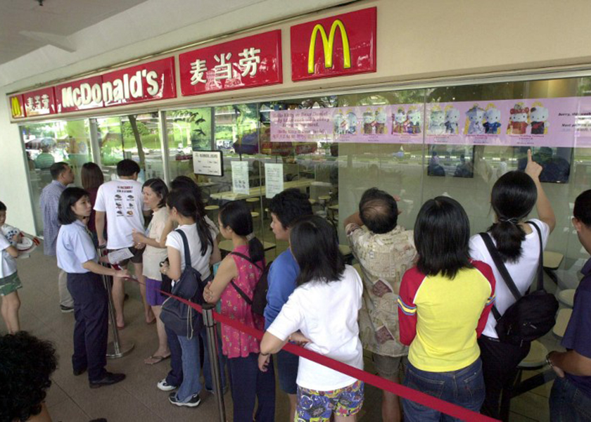The Singaporean Hello Kitty phenomenon is not new on the island nation as this image shows fans queing for hours, Jan 14, 2000. u00e2u20acu201d AFP pic