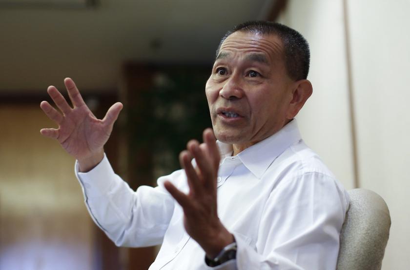 Malaysia Airlines Chief Executive Officer (CEO) Ahmad Jauhari Yahya speaks to journalist during an interview inside a hotel in Kuala Lumpur April 5, 2014. u00e2u20acu201d Reuters pic