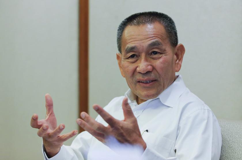 Malaysia Airlines Chief Executive Officer (CEO) Ahmad Jauhari Yahya speaks to journalist during an interview inside a hotel in Kuala Lumpur April 5, 2014. u00e2u20acu201d Reuters pic