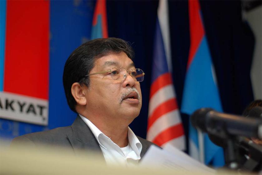 Member of Parliament Sungai Petani, Datuk Johari Abdul during a press conference at the PKR Headquarters at Merchant Square. u00e2u20acu201d Picture by Yusof Mat Isa