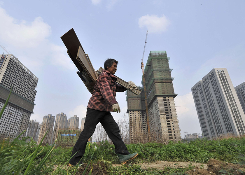  China's efforts to cool its property sector look to have been more effective than intended, as a sharp drop in construction activity and falling prices threaten what had been one of few firing engines of the world's second-largest economy, May 11, 2014. 