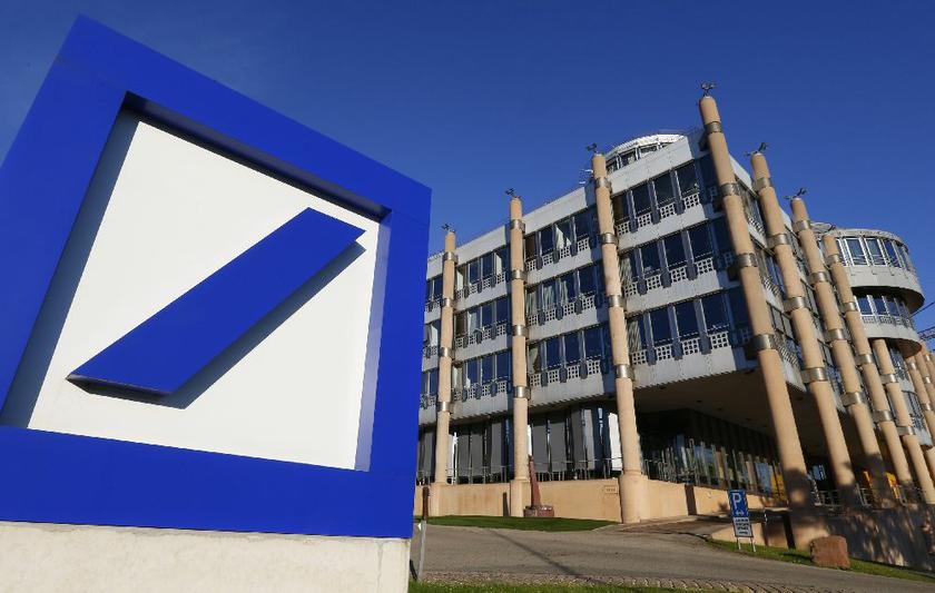 The Deutsche Bank logo outside a building in Luxembourg, September 10, 2013 Reuters