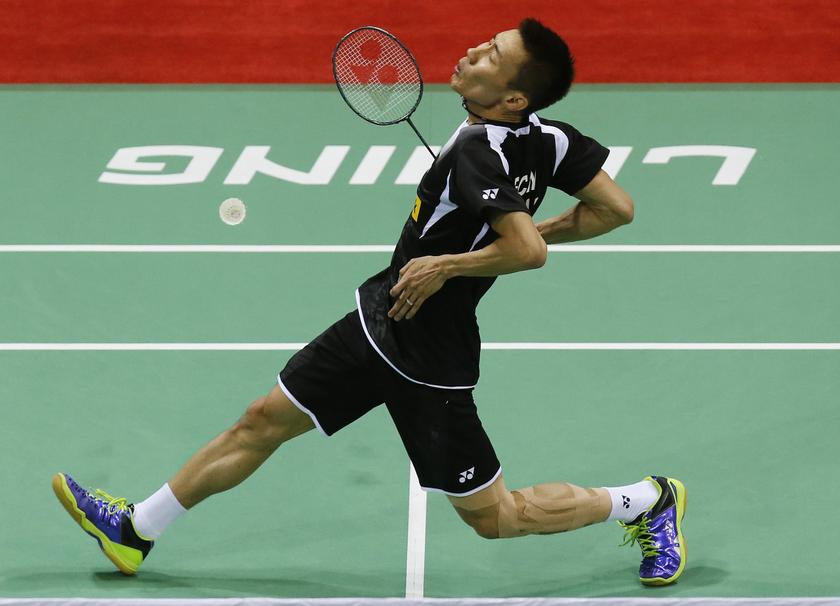 Malaysiau00e2u20acu2122s Lee Chong Wei returns a shot to Denmarku00e2u20acu2122s Jan O Jorgensen during their men's singles quarter-final match at the Thomas Cup badminton championship in New Delhi May 22, 2014. u00e2u20acu201d Reuters pic