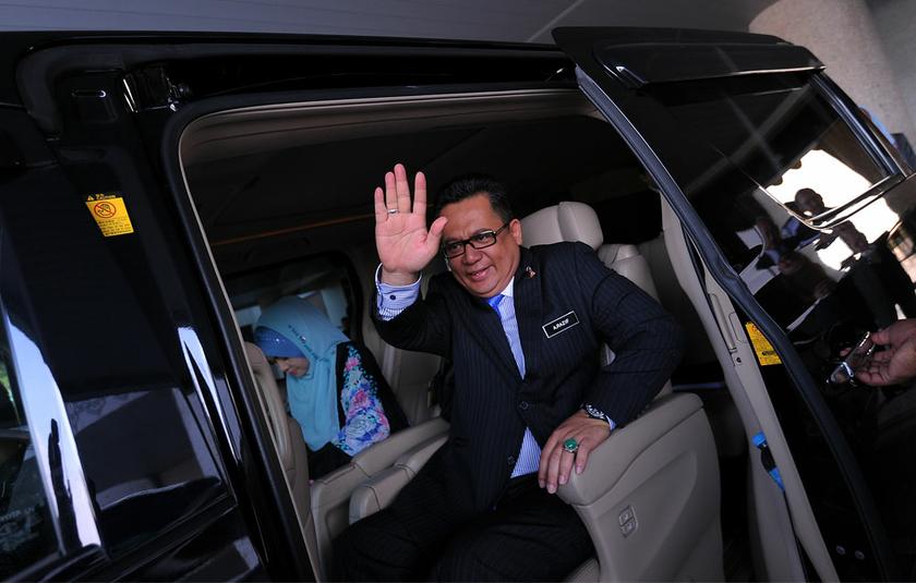 Newly-minted Terengganu mentri besar Datuk Ahmad Razif Abdul Rahman is seen leaving the Terengganu state secretariat, Kuala Terengganu, May 14, 2014. u00e2u20acu2022 Picture by Yusof Mat Isa