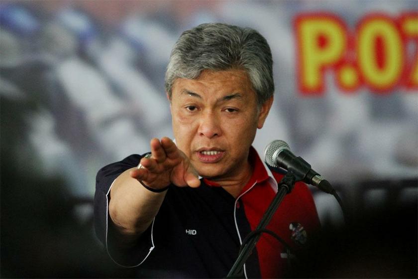 Minister of Home Affairs, Datuk Seri Ahmad Zahid Hamidi speaks during the u00e2u20acu02dcMajlis Ramah Mesra Bersama Anggota Polisu00e2u20acu2122 programme in Teluk Intan, Perak, May 25, 2014. u00e2u20acu201d Picture by Yusof Mat Isa