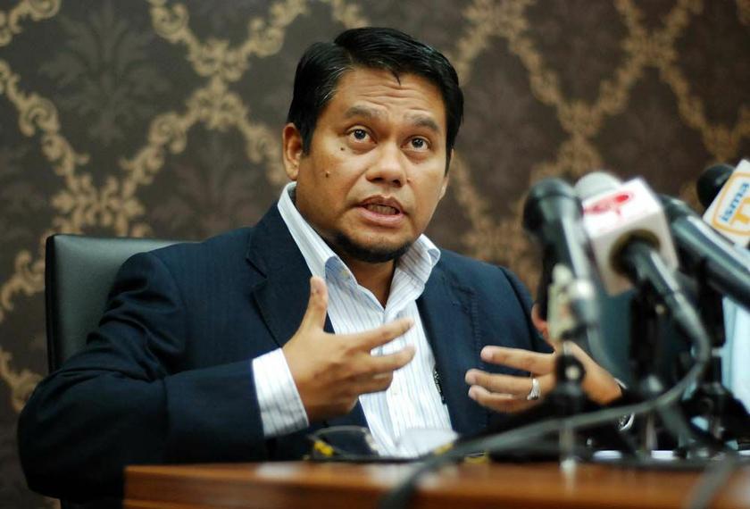 Isma president Abdullah Zaik Abd Rahman (pic) calls DAP u00e2u20acu02dchypocritesu00e2u20acu2122 for demanding that Ikatan Muslimin Malaysia (Isma) be investigated under the Sedition Act 1948. u00e2u20acu2022 Picture  by Yusof Mat Isa