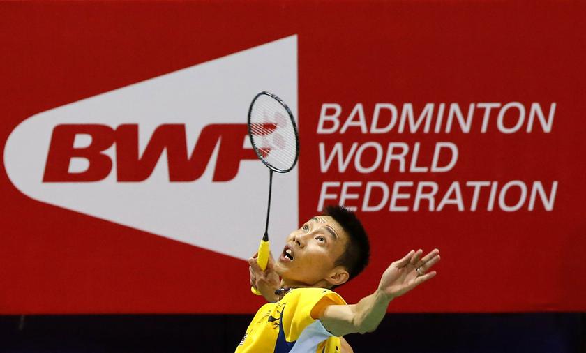 Malaysiau00e2u20acu2122s Lee Chong Wei returns a shot to Indonesiau00e2u20acu2122s Tommy Sugiarto during their menu00e2u20acu2122s singles semi-final match at the Thomas Cup badminton championship in New Delhi May 23, 2014. u00e2u20acu201d Reuters pic