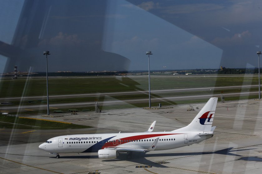 A Malaysia Airlines Boeing 737-800 aircraft is seen on tarmac of KLIA in Sepang May 21, 2014.  u00e2u20acu201d Reuters pic