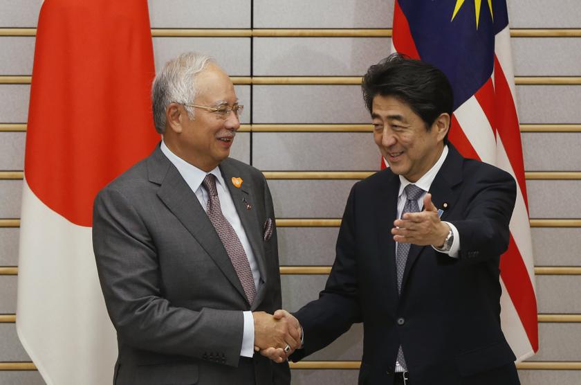 Prime Minister Datuk Seri Najib Razak is greeted by his Japan counterpart Shinzo Abe at the start of their talks at Abeu00e2u20acu2122s official residence in Tokyo May 21, 2014.  u00e2u20acu201d Reuters pic