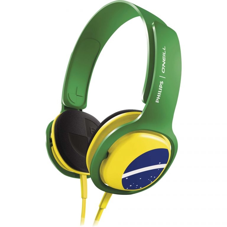 The new Philips O'Neill headset takes on the colors of the Brazilian flag.nu00c2u00a9Philips