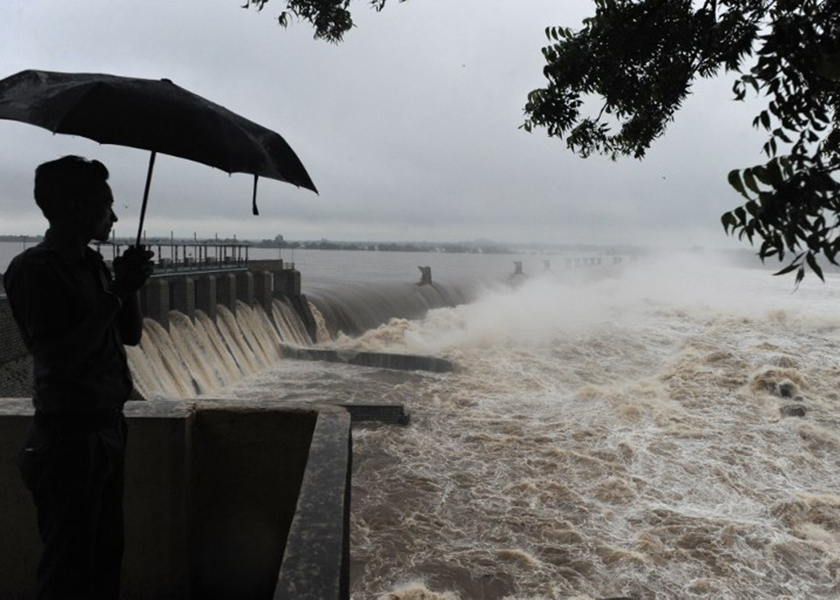 Officials claim alarms sounded at the dam prior to water being released but the students and a professor ended up being washed away, June 9, 2014. u00e2u20acu201d AFP pic
