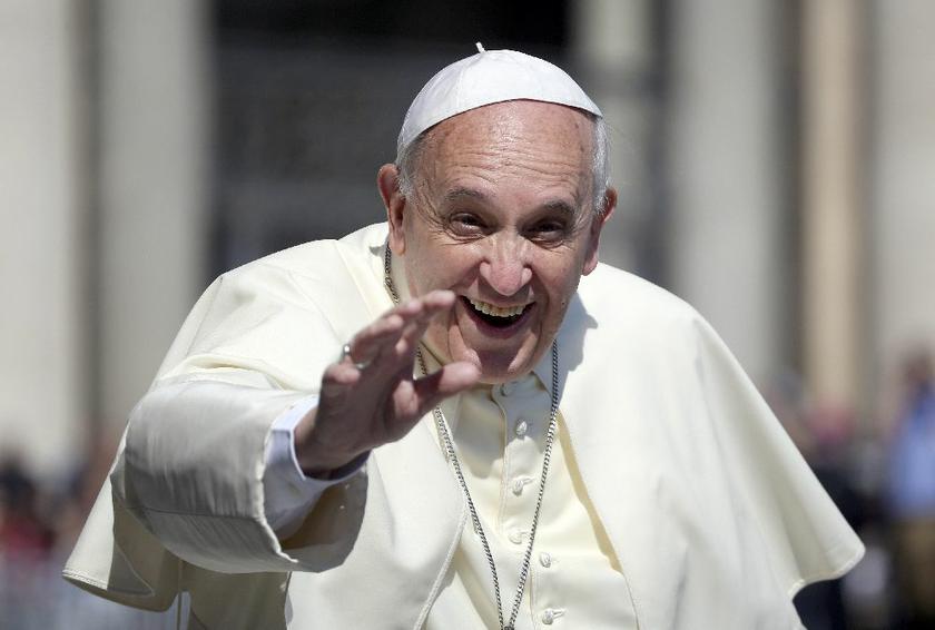 Pope Francis arrives to lead his weekly general audience at St Peter's Square at the Vatican June 4, 2014 Reuters