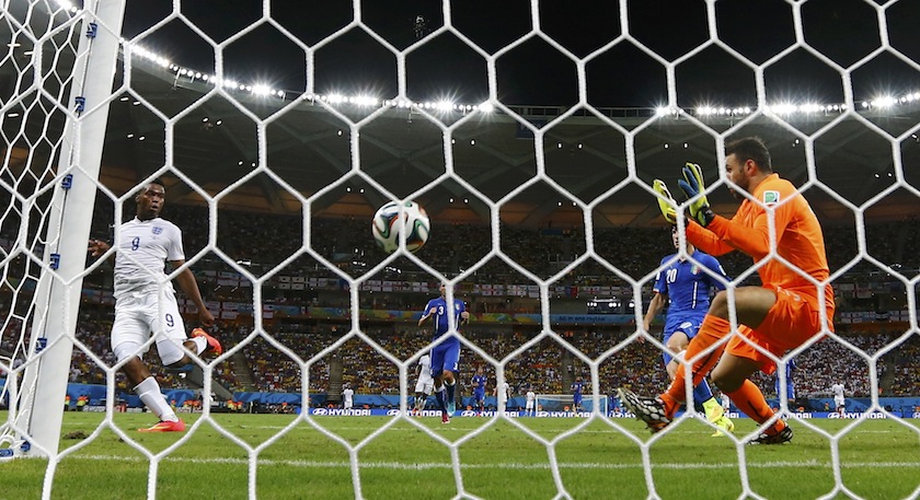 England's Daniel Sturridge scores past Italy's goalkeeper Salvatore Sirigu during their 2014 World Cup Group D match at the Amazonia arena in Manaus June 15, 2014.u00c2u00a0u00e2u20acu201du00c2u00a0Reuters pic