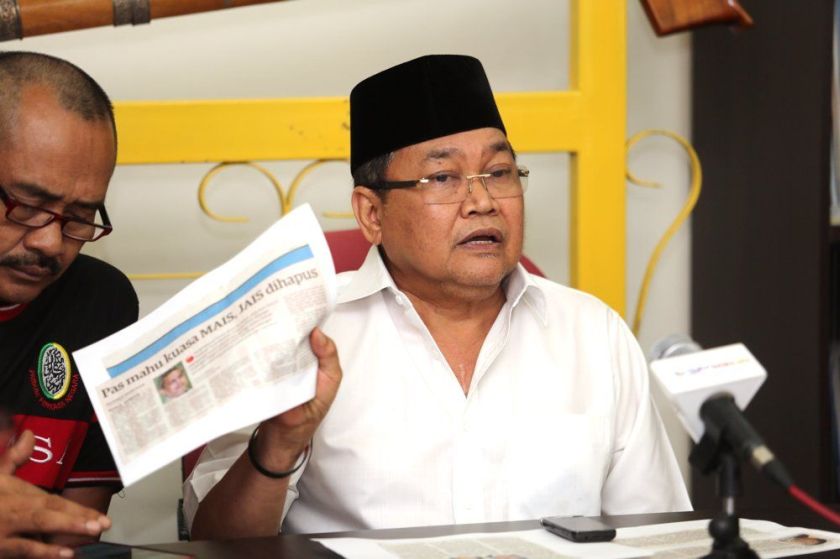 Perkasa president Datuk Ibrahim Ali accuses several PAS MPs of committing treason for suggesting to clip the wings of the the Selangor Islamic Religious Councilu00e2u20acu2122s (Mais). u00e2u20acu2022 Picture by Choo Choy May