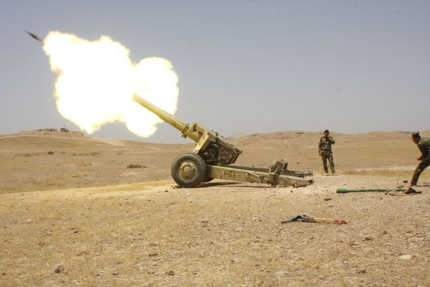 Kurdish Peshmerga troops fire a cannon during clashes with militants of the Islamic State in Iraq and the Levant (ISIL) in Jalawla, Diyala province June 29, 2014. u00e2u20acu2022 Reuters pic