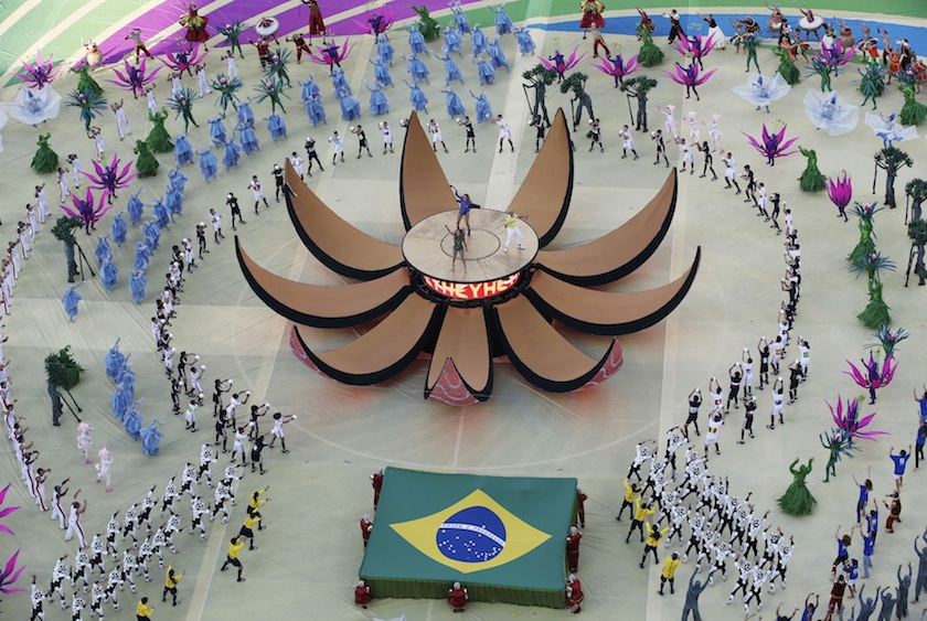 Singers Claudia Leitte, Jennifer Lopez and Pitbull perform during the 2014 World Cup opening ceremony at the Corinthians arena in Sao Paulo June 12, 2014.u00c2u00a0u00e2u20acu201du00c2u00a0Reuters pic