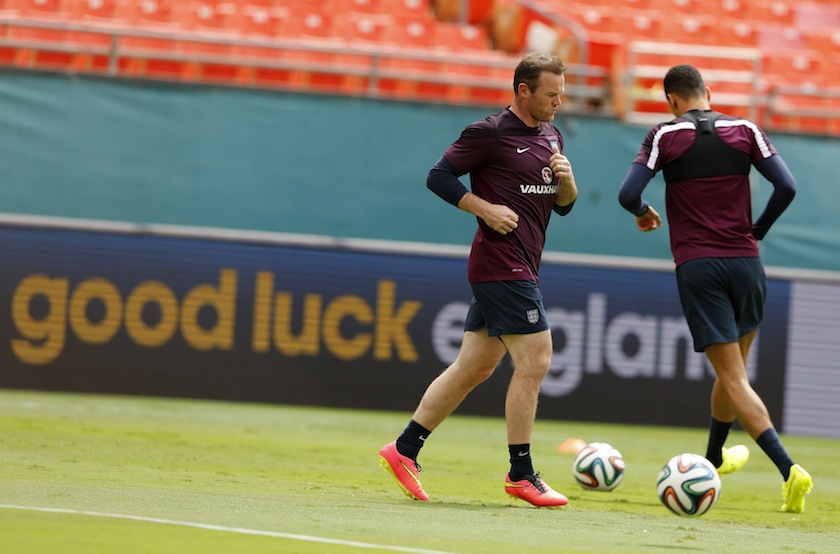 England's Wayne Rooney (left) and Chris Smalling attend the team's first training session in Miami, Florida June 3, 2014. u00e2u20acu201du00c2u00a0Reuters pic