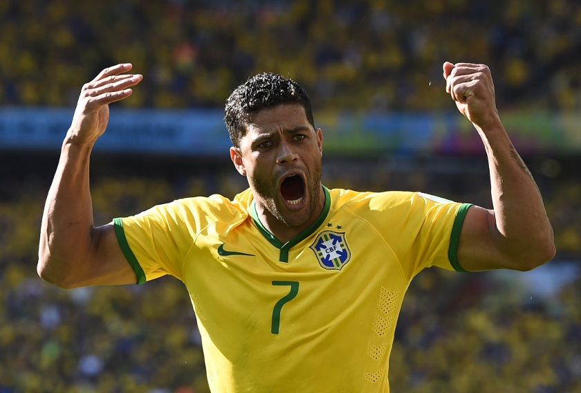 Brazil's Hulk engages the crowd for support during their 2014 World Cup round of 16 game against Chile at the Mineirao stadium in Belo Horizonte June 28, 2014. u00e2u20acu201d Reuters pic