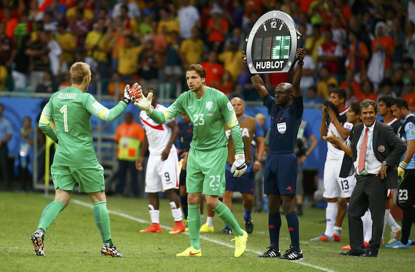 Goalkeeper Tim Krul of the Netherlands substitutes goalkeeper Jasper Cillessen during extra time in the 2014 World Cup quarter-finals between Costa Rica and the Netherlands at the Fonte Nova arena in Salvador July 6, 2014.u00c2u00a0u00e2u20acu201d Reuters pic