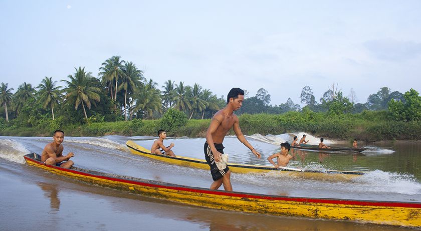 The Pesta Benak (Tidal Bore Festival) of Seri Aman in Sarawak. Google search