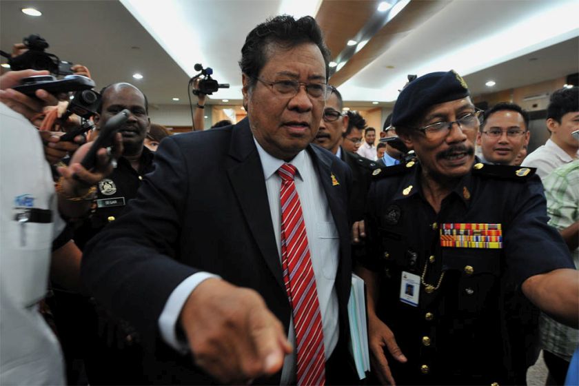 Selangor Mentri Besar Tan Sri Khalid arriving at Bangunan SSAAS in Shah Alam for the MTES meeting, August 14, 2014. u00e2u20acu201d Picture by Yusof Mat Isa 