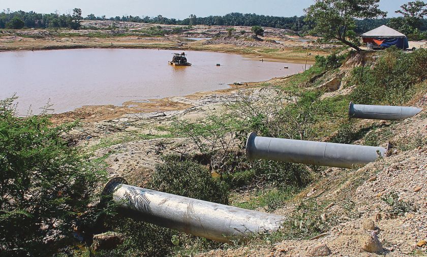 One of the former mining ponds in Bestari Jaya whose water is being used to increase the water level at the Sungai Selangor dam. u00e2u20acu201d Malay Mail file picture
