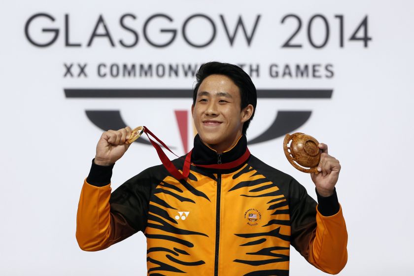 Ooi Tze Liang of Malaysia poses with his gold medal after winning the men's 3m Springboard final at the 2014 Commonwealth Games in Edinburgh, Scotland, July 31, 2014. u00e2u20acu2022 Reuters pic