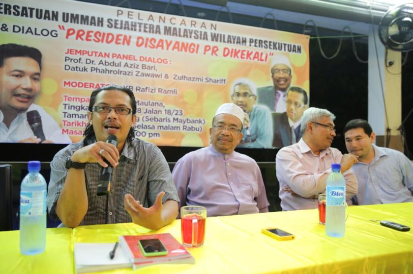 (From left) Zulhazmi Shariff, Datuk Phahrolrazi Zawawi, Prof Dr. Abdul Aziz Bari and Rafizi Ramli at the press conference for the launch of the Persatuan Ummah Sejahtera Malaysia Wilayah Persekutuan , September 17, 2014. u00e2u20acu201d Picture by Choo Choy May