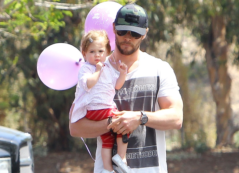 u00e2u20acu02dcThoru00e2u20acu2122 actor Chris Hemsworth with his daugter, India Rose. u00e2u20acu201d Cover Media pic