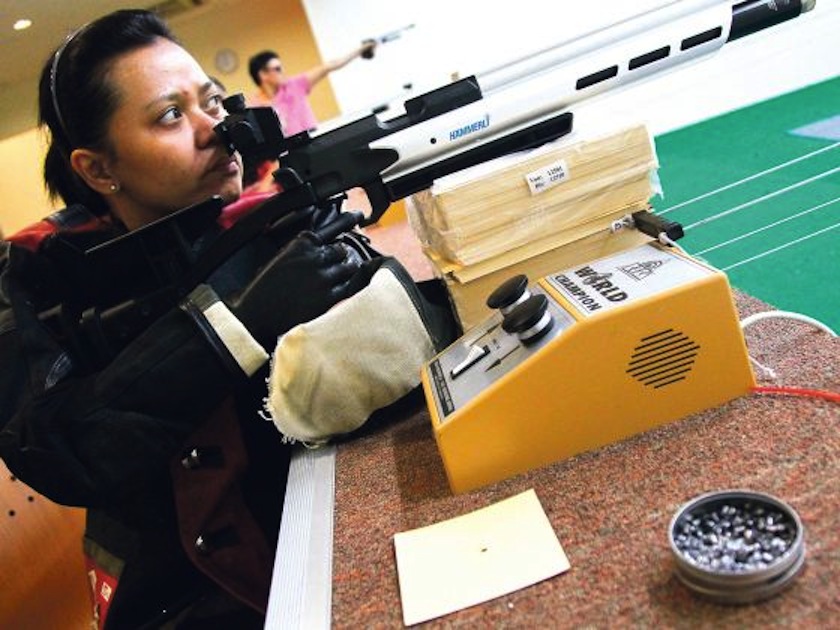 Para shooter Aishah Samad training at the SAFRA Tampines shooting range. u00e2u20acu201d Today pic